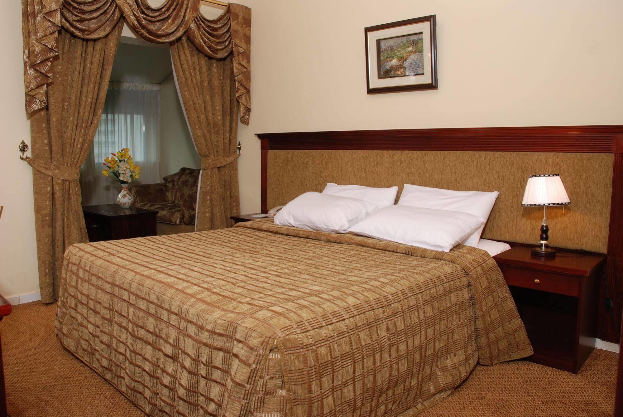 Al Bustan Flats Hotel Sharjah Luaran gambar
